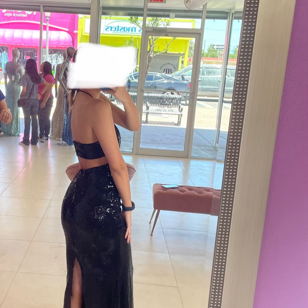 Black Long Sequence Evening Gown - image 3